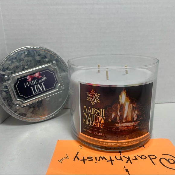 BNWT 1 Bath & Bodyworks Marshmallow Fireside 14.5 oz 3 wick Candle Price Firm - Picture 3 of 5